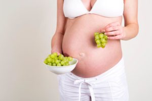 Виноград польза и вред для организма во время беременности