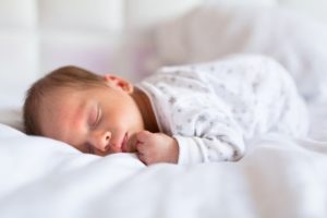 Сон на животе новорожденным польза и вред