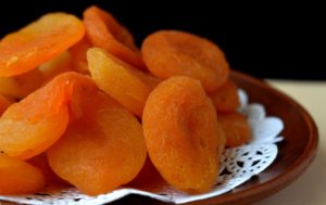 Сушеные абрикосы вред и польза и вред