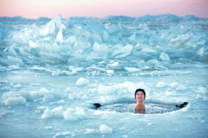 Купание в ледяной воде вред и польза