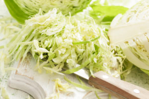 Салат из свежей капусты польза и вред