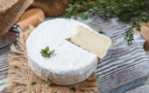 Сыр с белой плесенью камамбер польза и вред