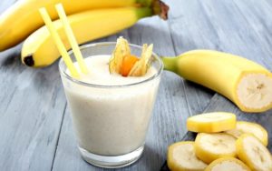 Молоко и банан коктейль польза и вред