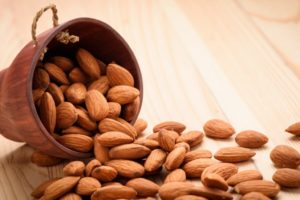 Абрикосовые орехи польза и вред для здоровья