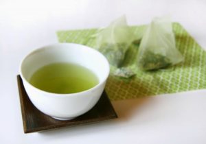 Вред и польза зеленого чая в пакетиках