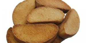 Вред и польза сухарей из белого хлеба