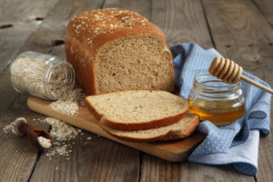 Хлеб с маслом и медом польза и вред