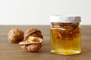 Грецкий орех и мед польза и вред