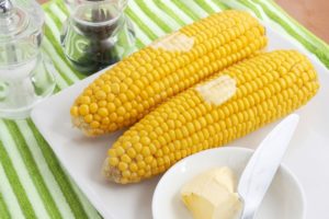 Вареная кукуруза в початках польза и вред
