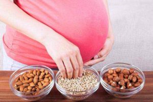 Миндаль польза и вред для беременных женщин