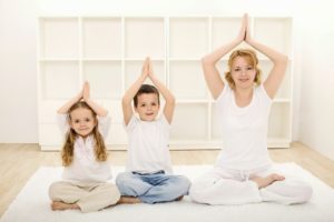 Йога для детей польза и вред