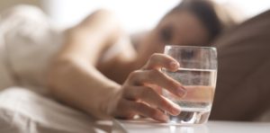 4 стакана воды утром натощак польза и вред