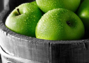Зеленые яблоки вред и польза и вред